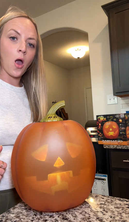 HauntedFinds Jabberin Jack Signature Edition – Animated Talking Pumpkin with 8" HD Display & Immersive Audio